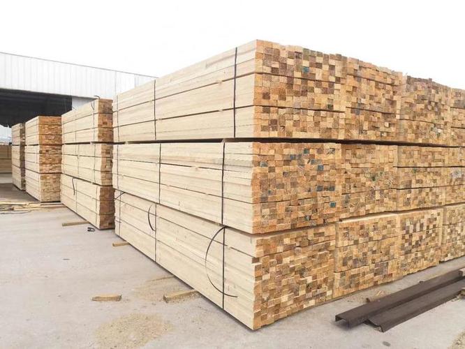 工厂直供建筑材料方木无节工地支模木材抗压铁杉木建筑木方